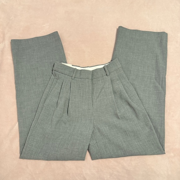 Aritzia Babaton Grey Gray High Waisted Rise Wide Leg Pleated Pants w/ Belt Loops - Picture 12 of 16